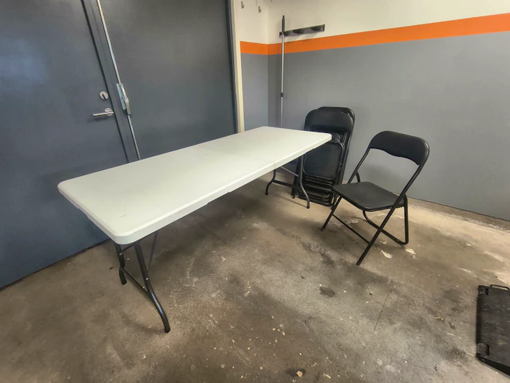 Hopfällbart bord och stolar