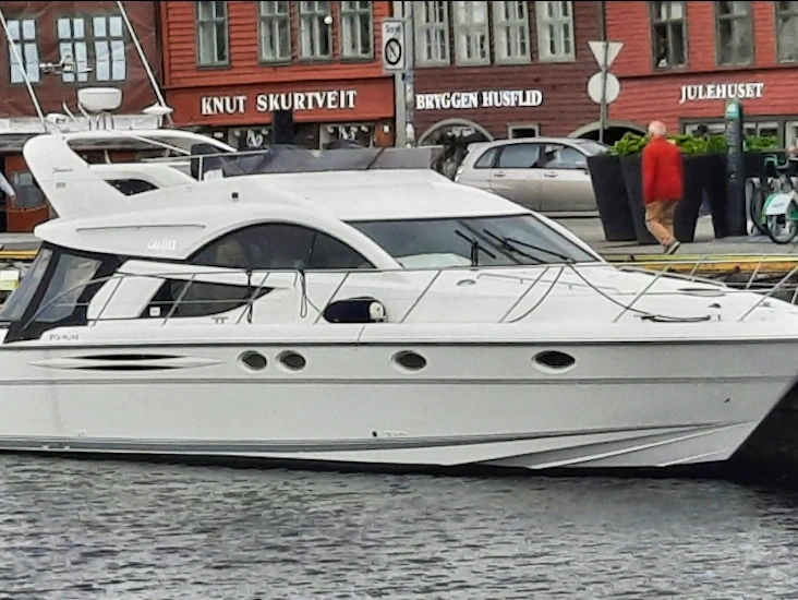 Romslig 46fot yacht/cabincruiser
