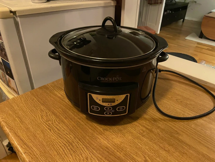 Crock pot / slow cooker