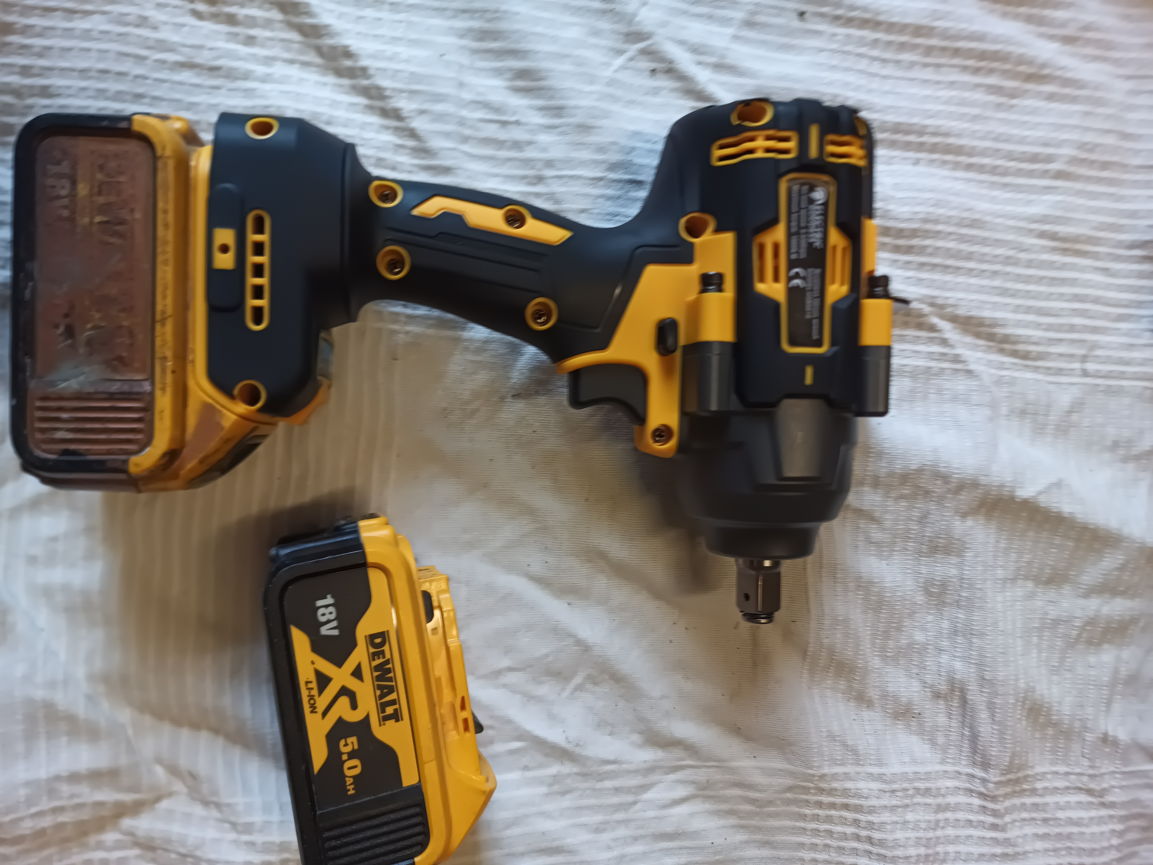 Mutterdragare med batteri 