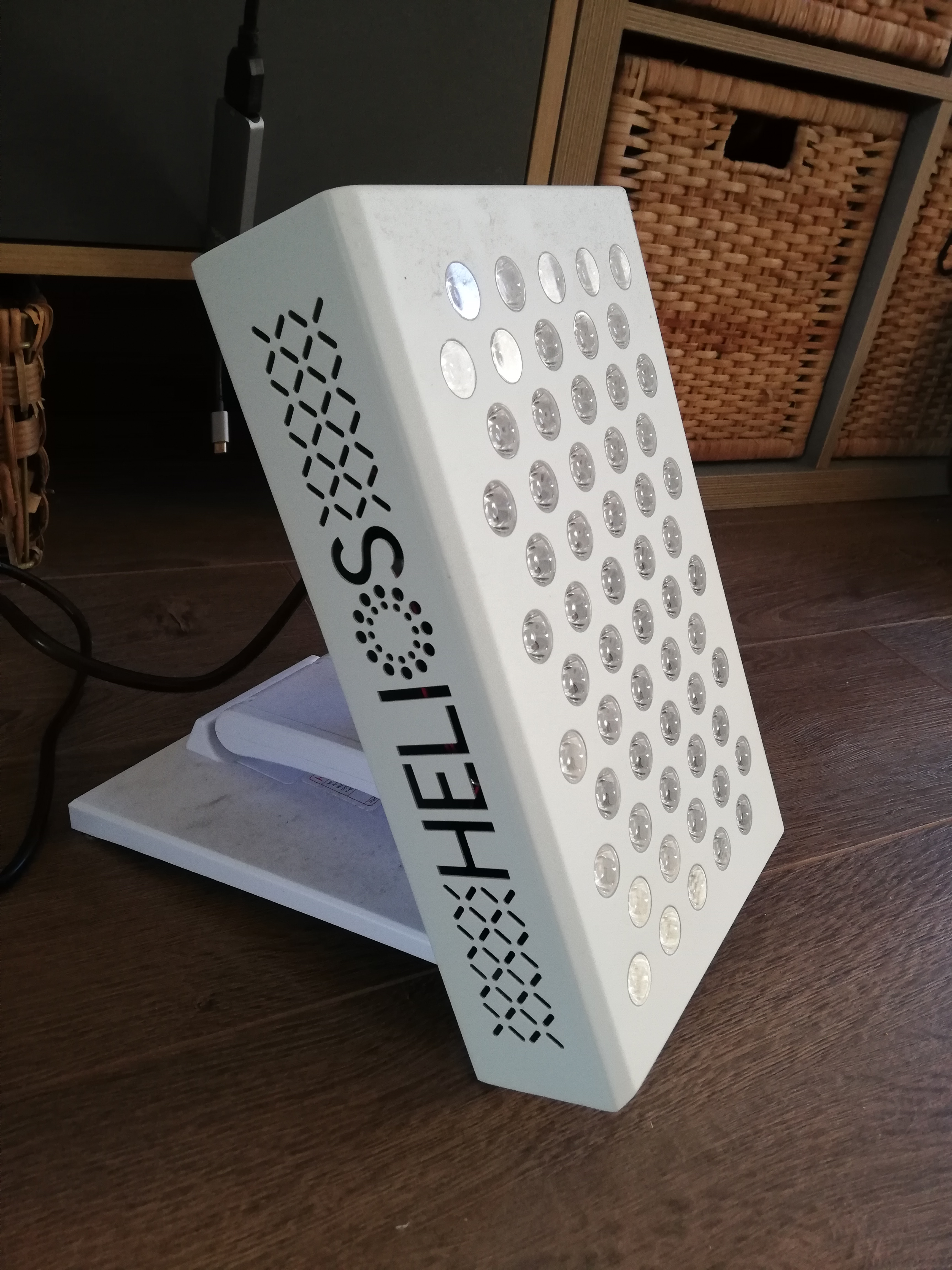 Helios 2 series - 300w targeted red light therapy device