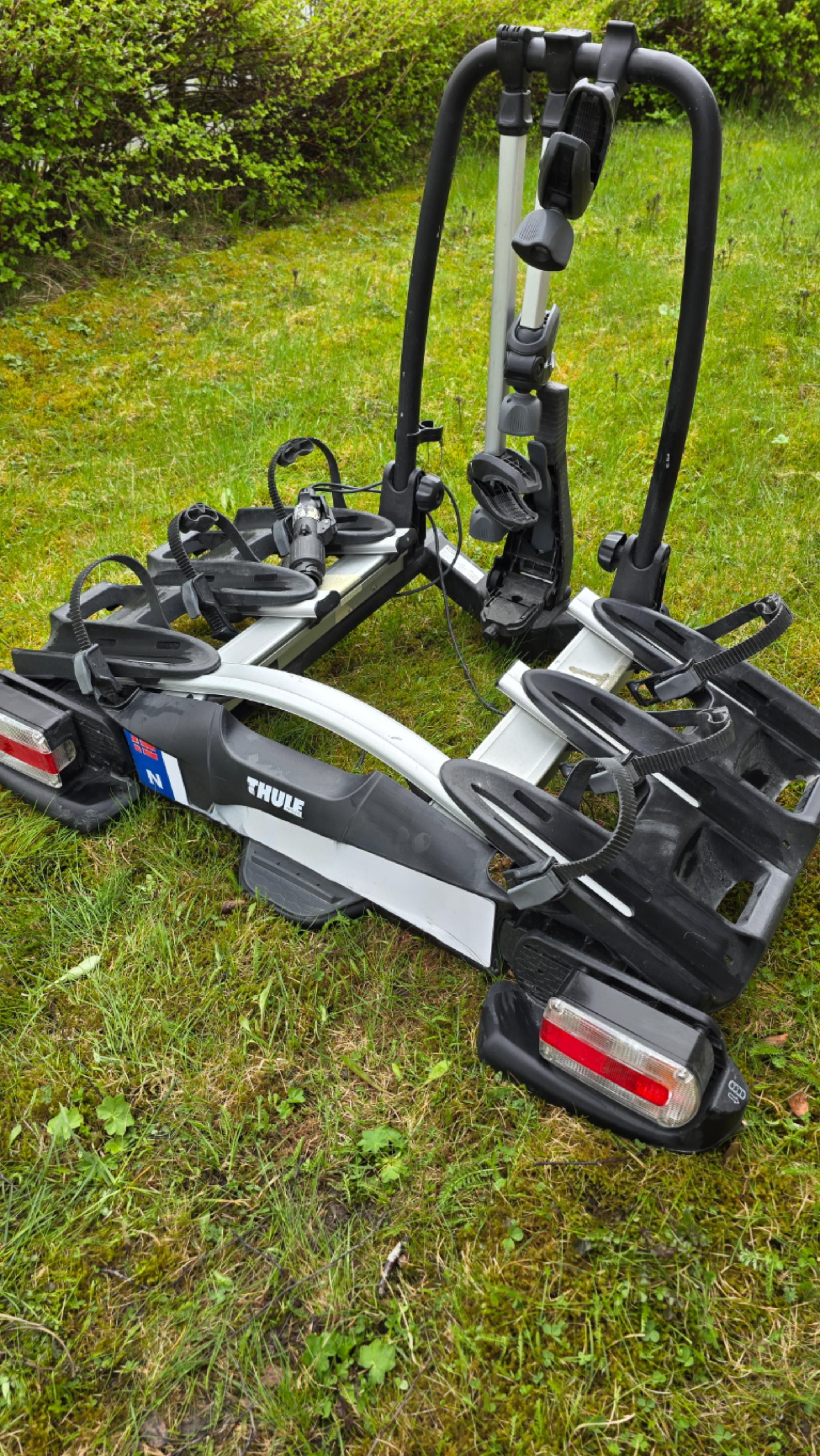 Thule velocompact 927