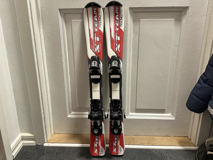 Skidpaket med skidor 80 cm