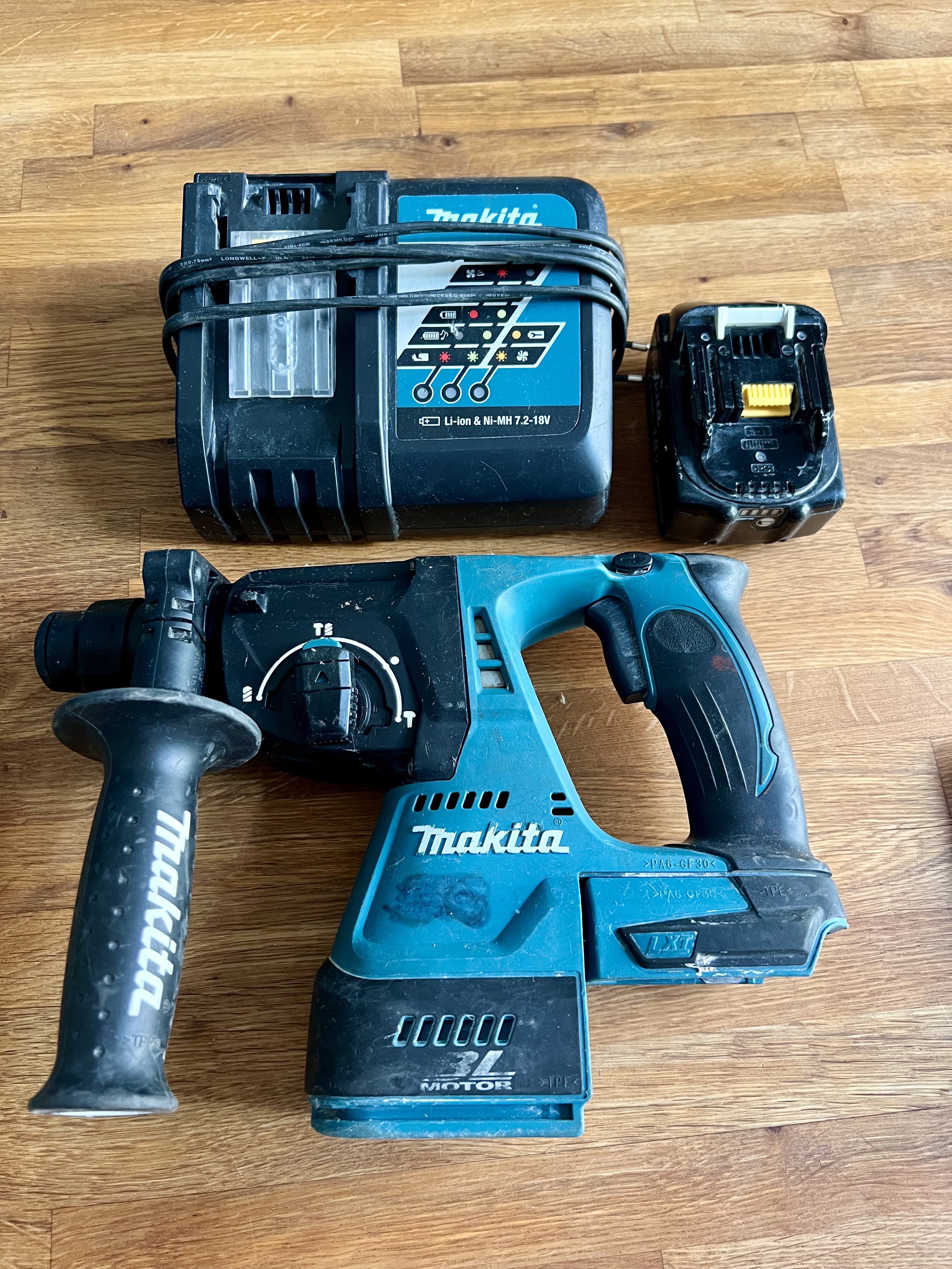 Kraftig makita borrhammare (sladdlös)