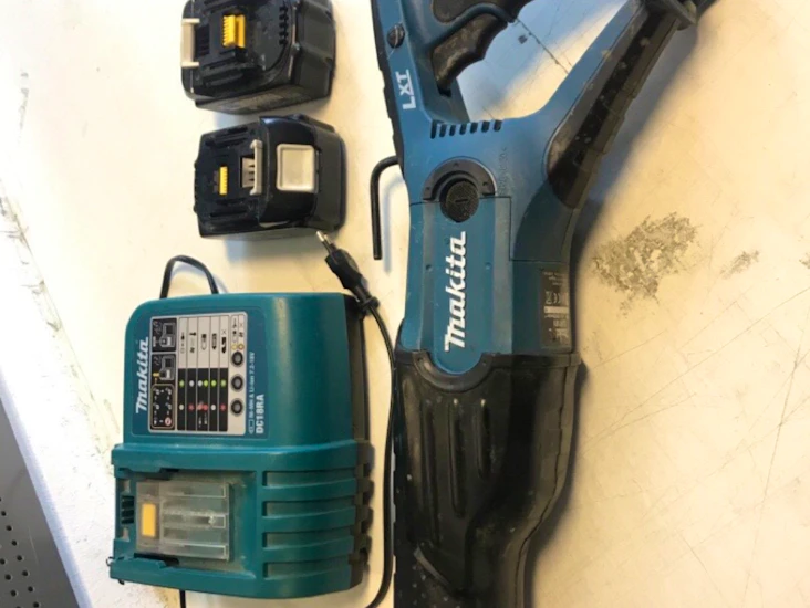 Makita tigersåg djr181 18v