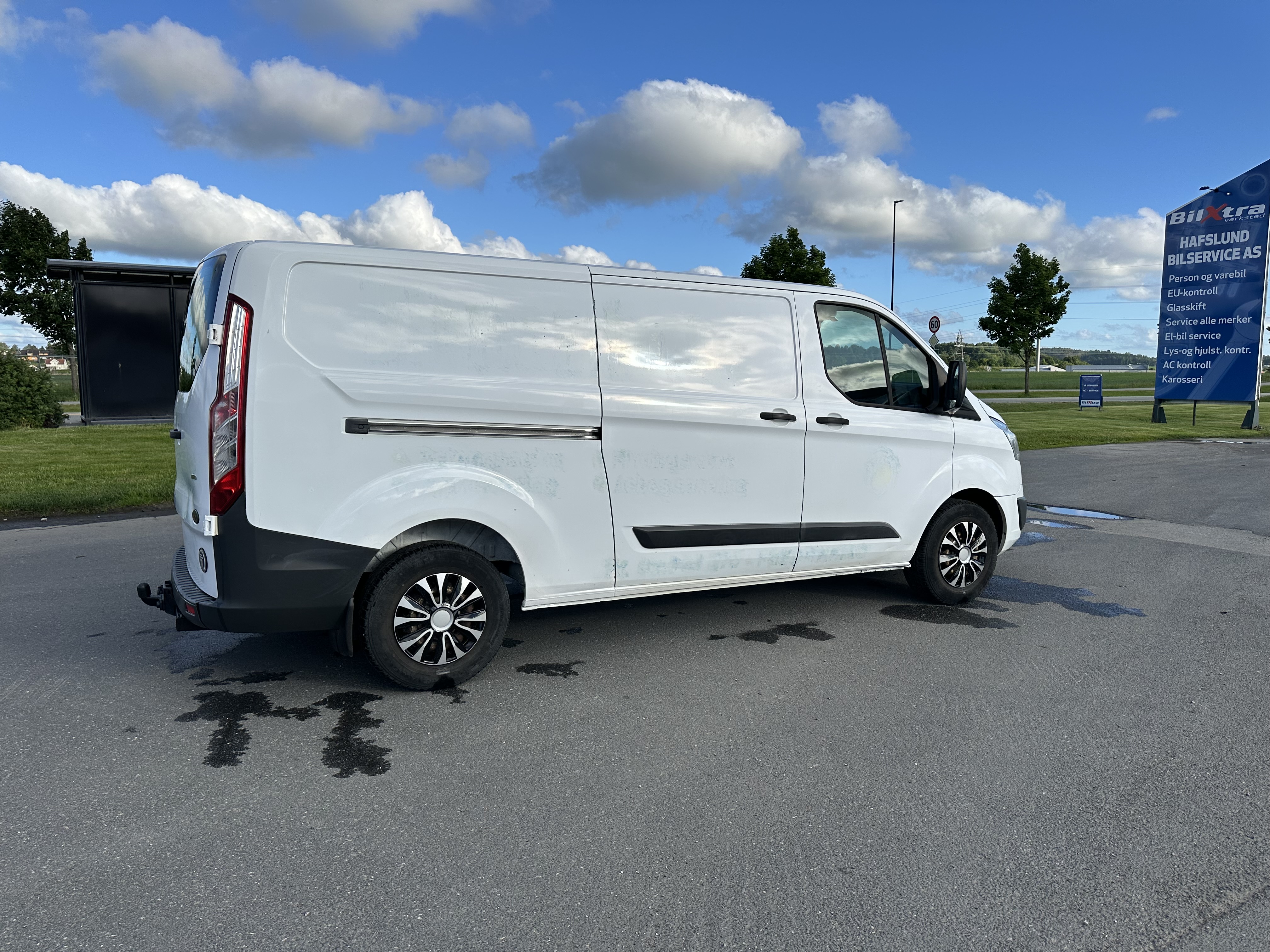 Stor varebil/flyttebil. ford transit custom