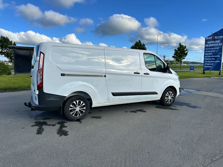 Stor varebil/flyttebil. ford transit custom