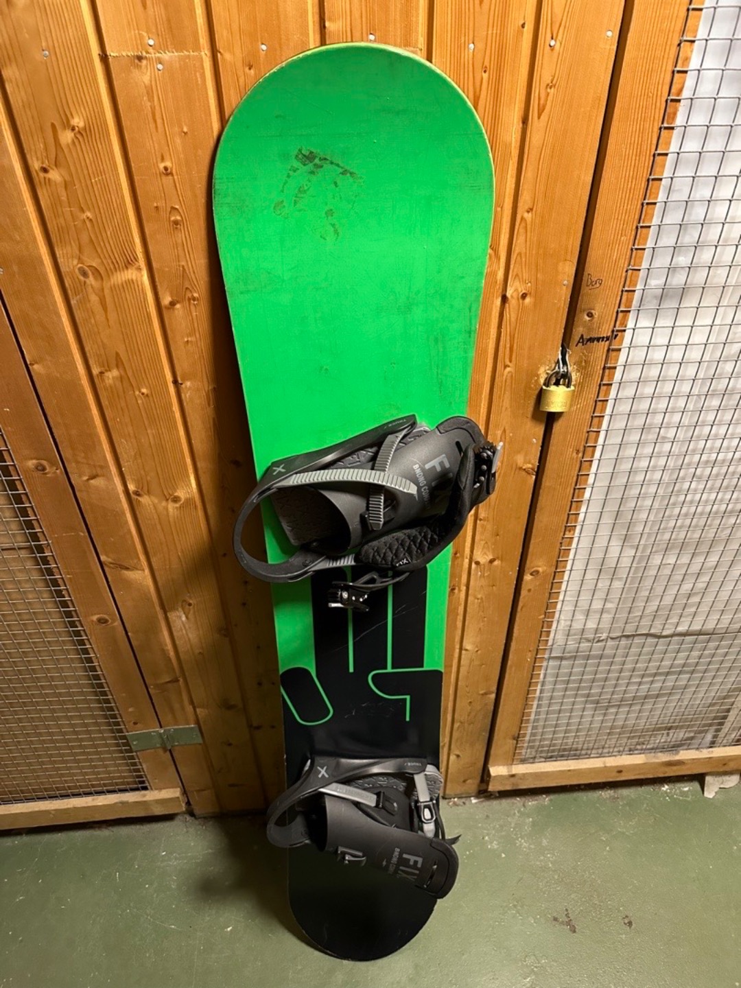 Battaleon evil twin 159cm parkbrett