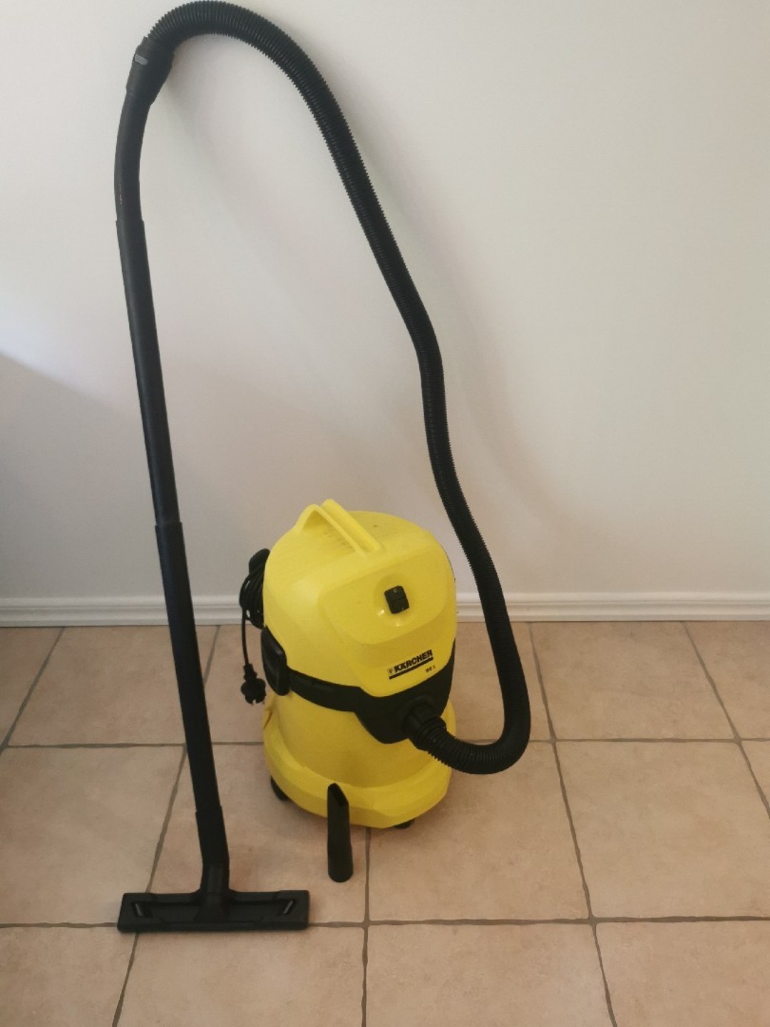 Våt och torr grovdamsugare från kärcher