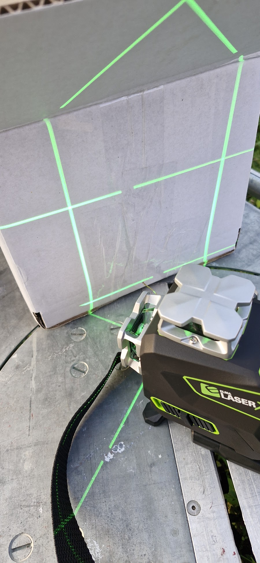 Grønn laser 4x360 grader sirkeler, kan settes opp med fall for rør/drennering osv