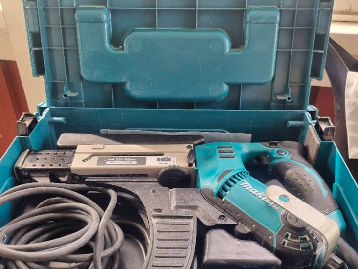 Makita skruvautomat 6842jx