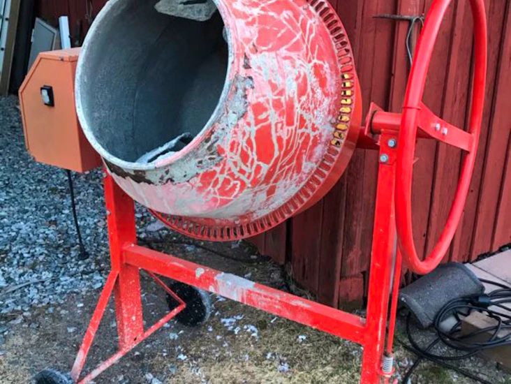 Betong/cementblandare lescha abm p 135