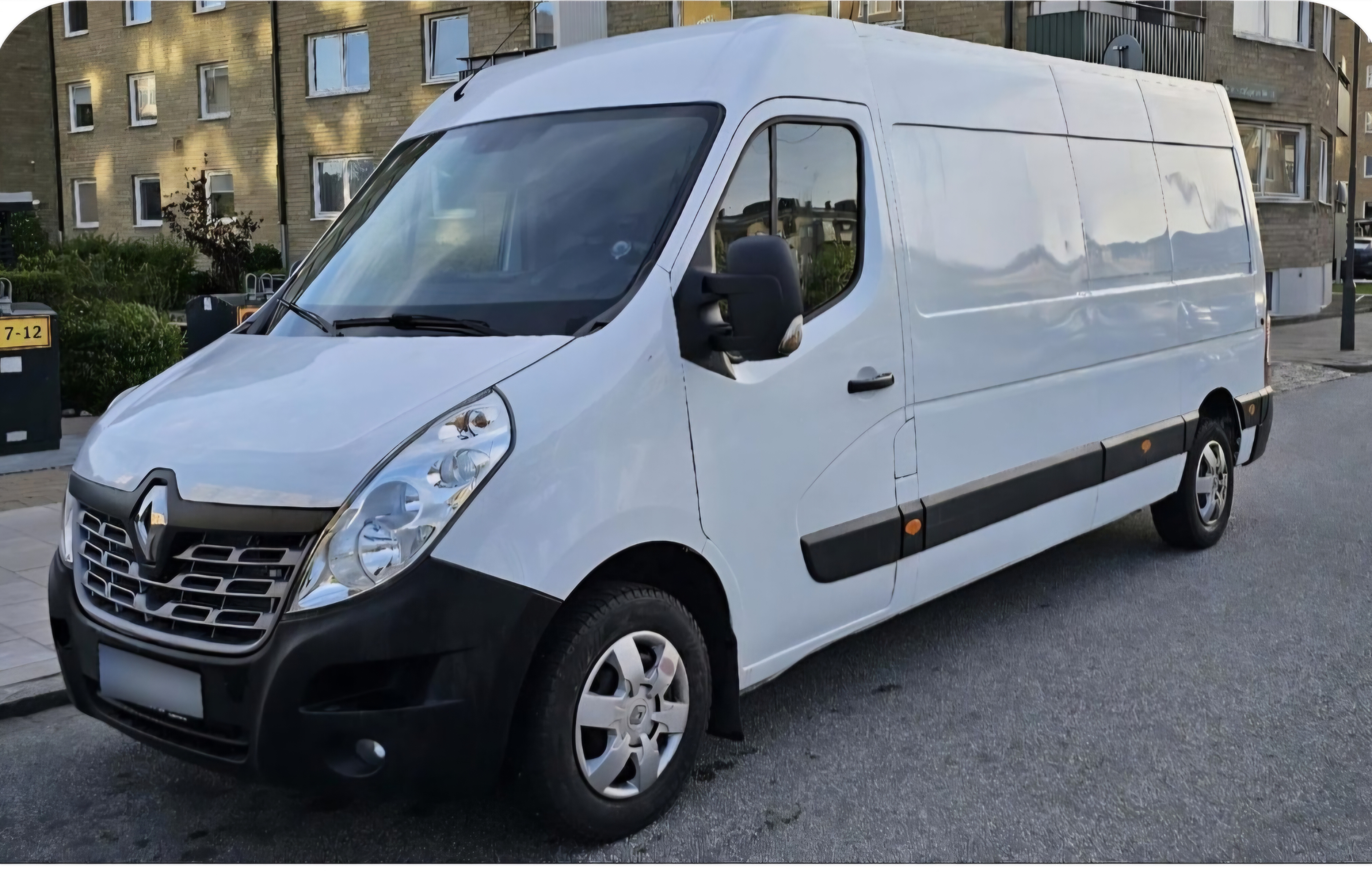 Lätt lastbil inkl 100km, automatväxellåda