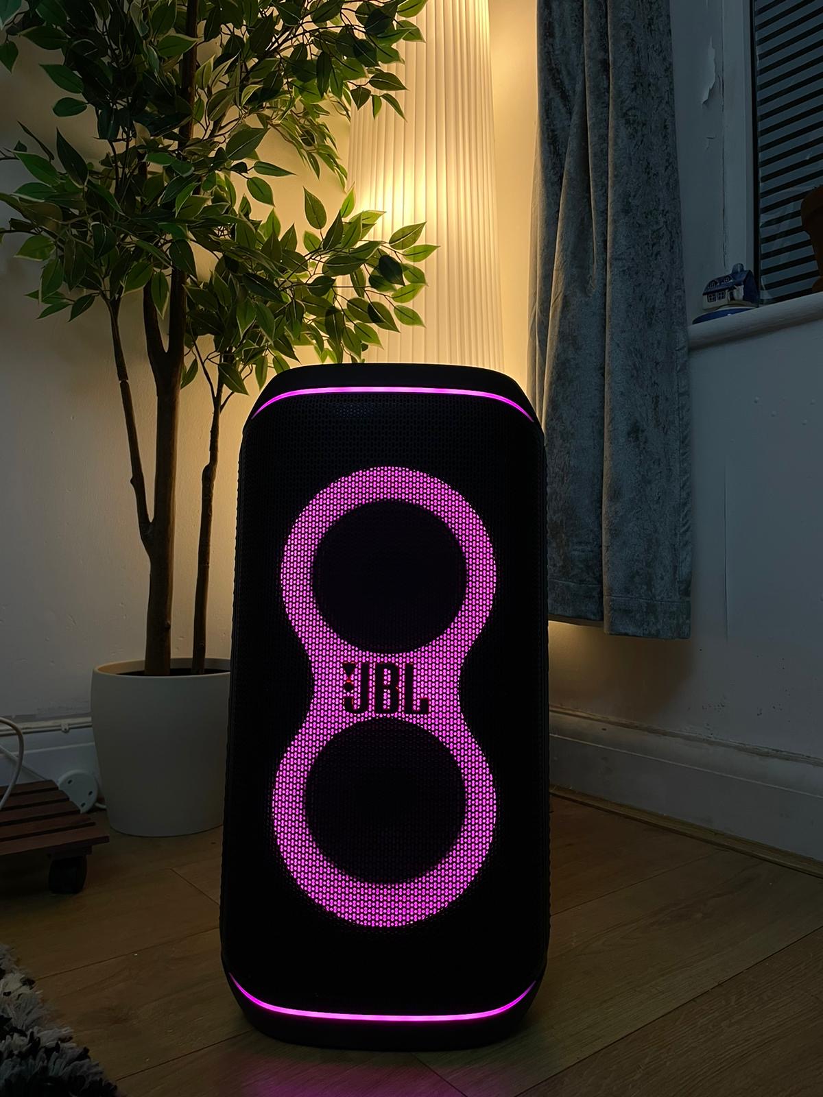 Jbl partybox club 120 portable bluetooth party speaker with foldable handle, jbl pro sound, splashproof design, light show, ai sound boost, 12-hour playtime, black