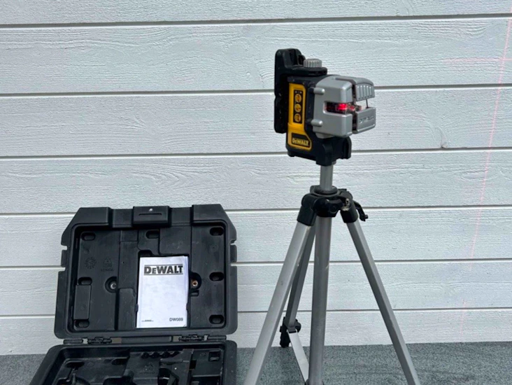 Dewalt selvnivellerende linjelaser
