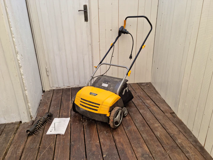 Mossrivare och vertikalskärare