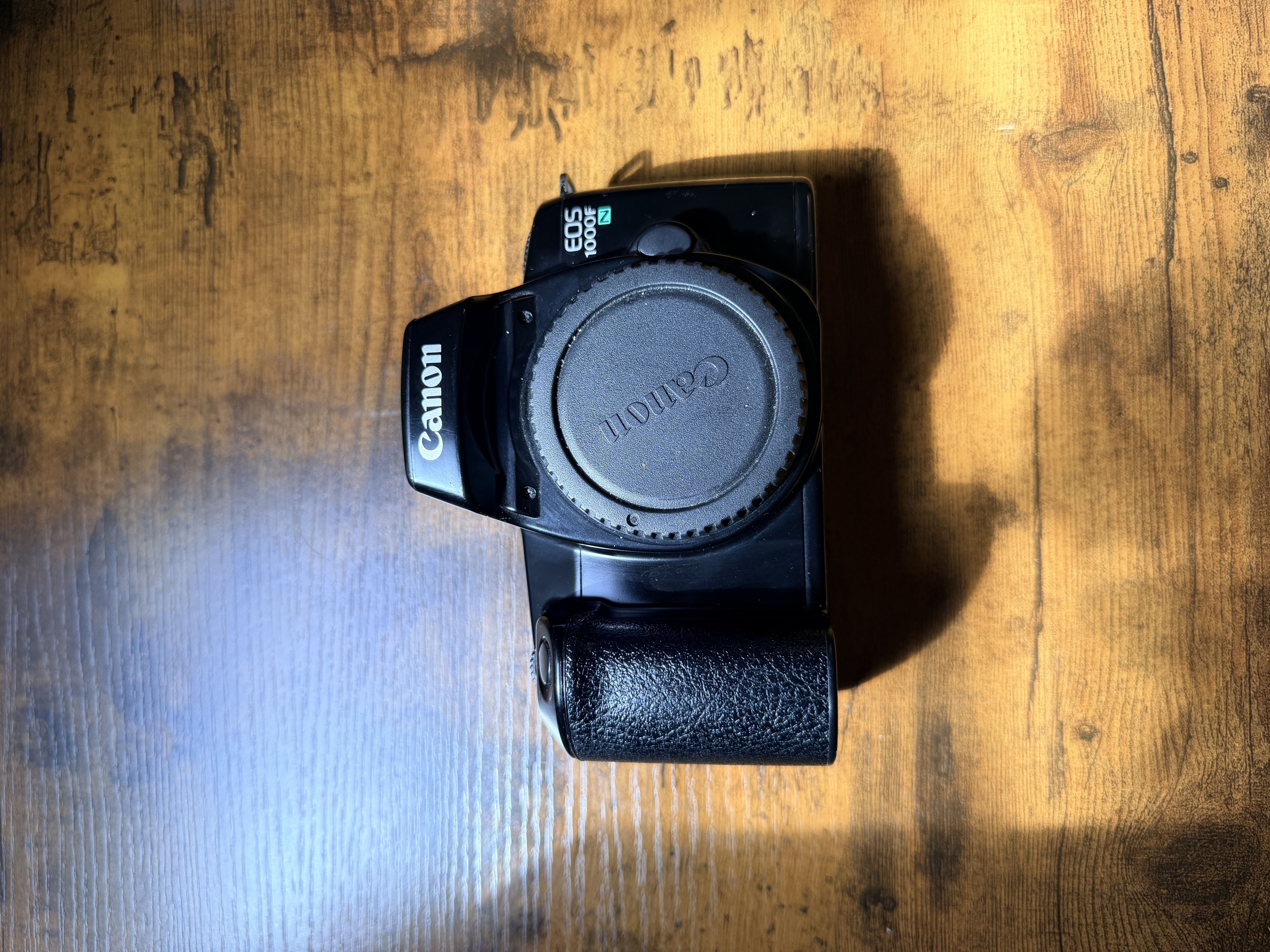 Canon eos 1000f 35mm film camera