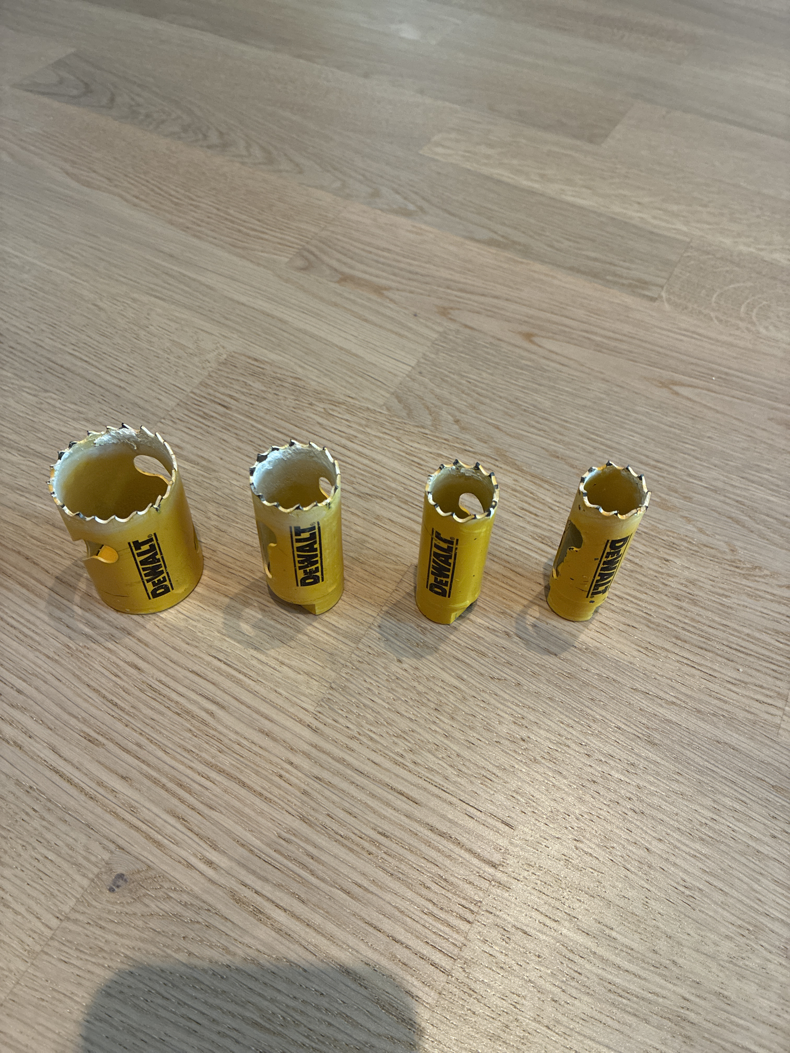 4st bi-metall hålsågar dewalt - 21, 22, 27, 38mm 