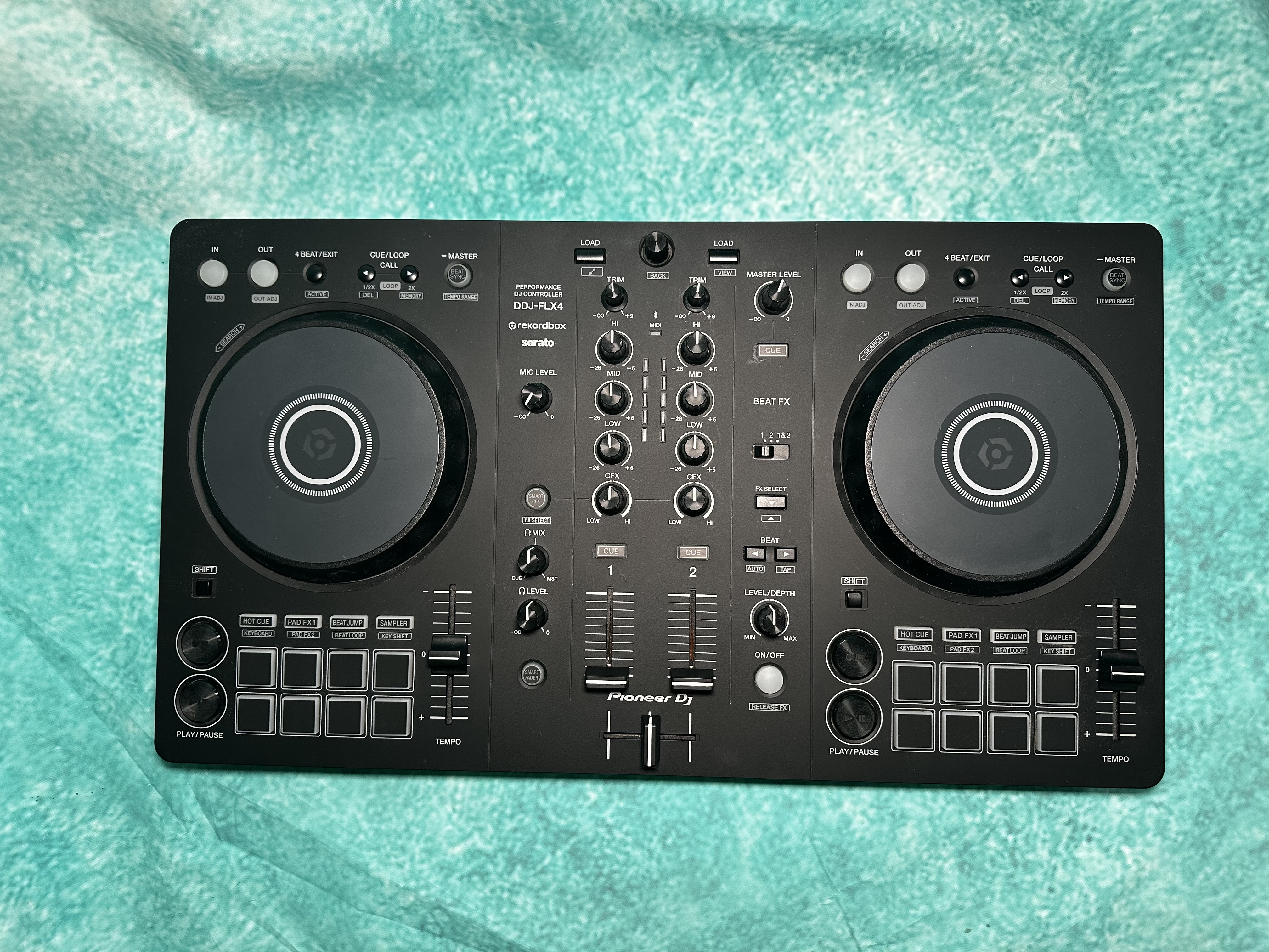 Pioneer dj ddj flx4 dj controller