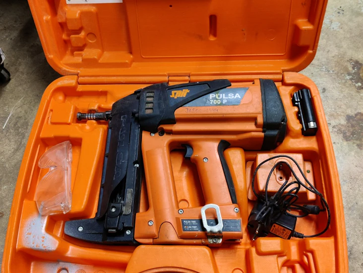 Spit pulsa betoninaulain