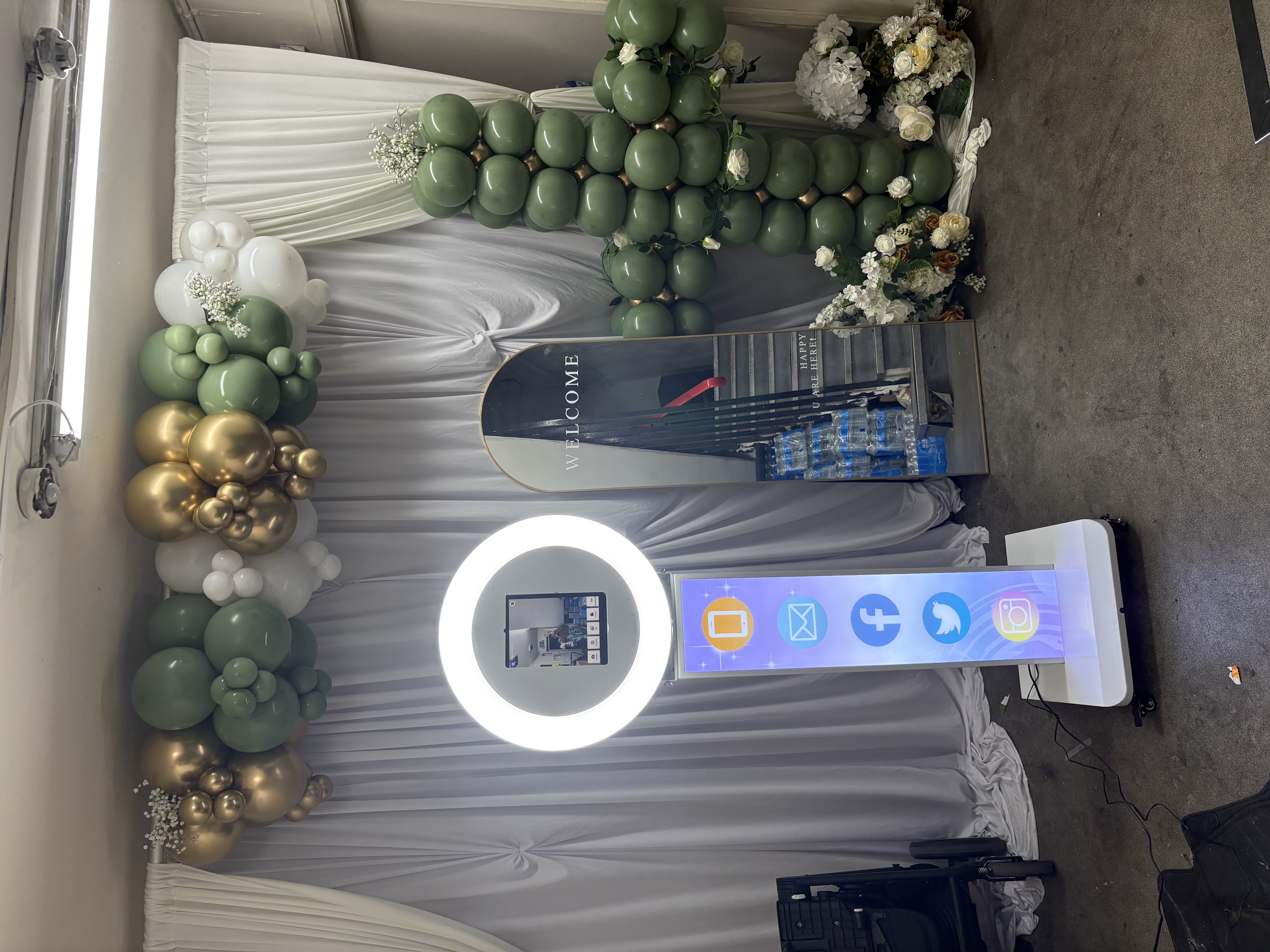 Open air photo booth 