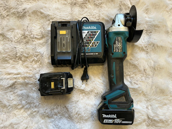 Makita vinkelslip dga504