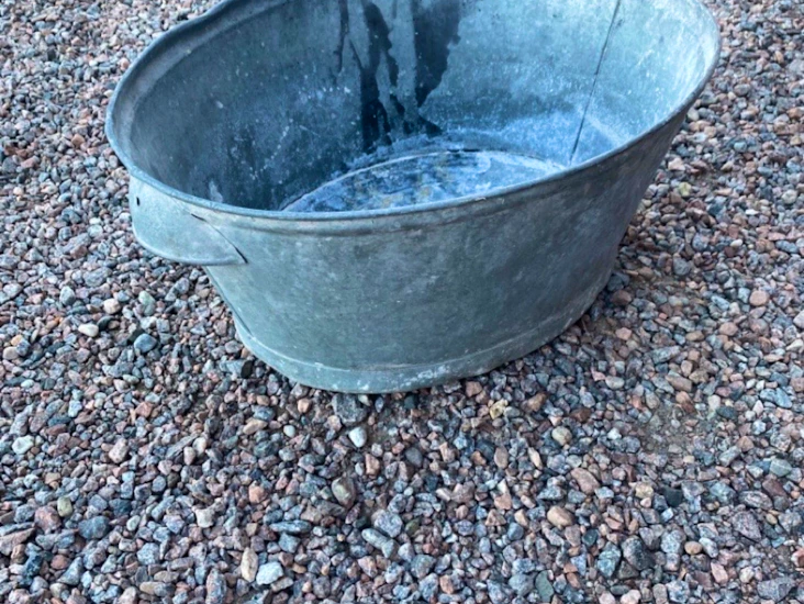 Zinkbalja att ha öl eller läsk i