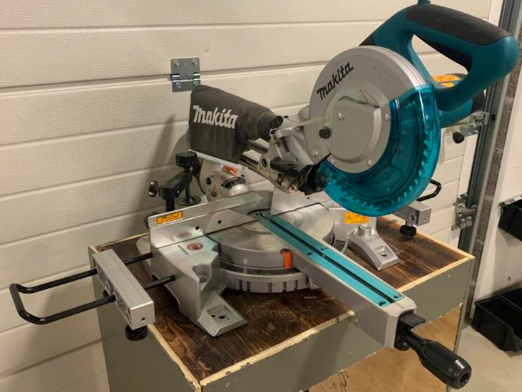 Katkaisu- ja jiirisaha makita