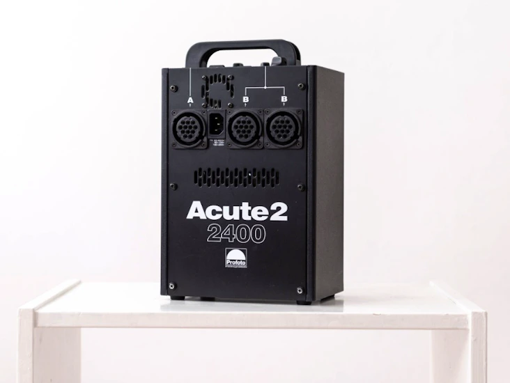 Profoto acute2 2400 generator