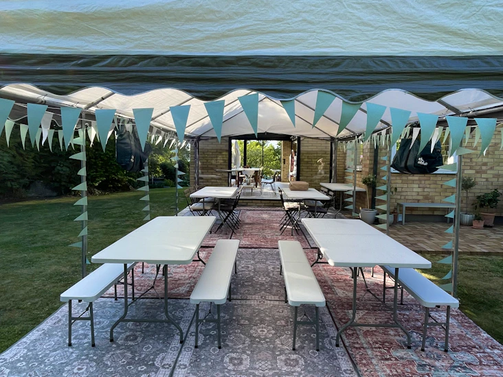 Mattor till partytält, täcker 2 ytor om 4x4 m