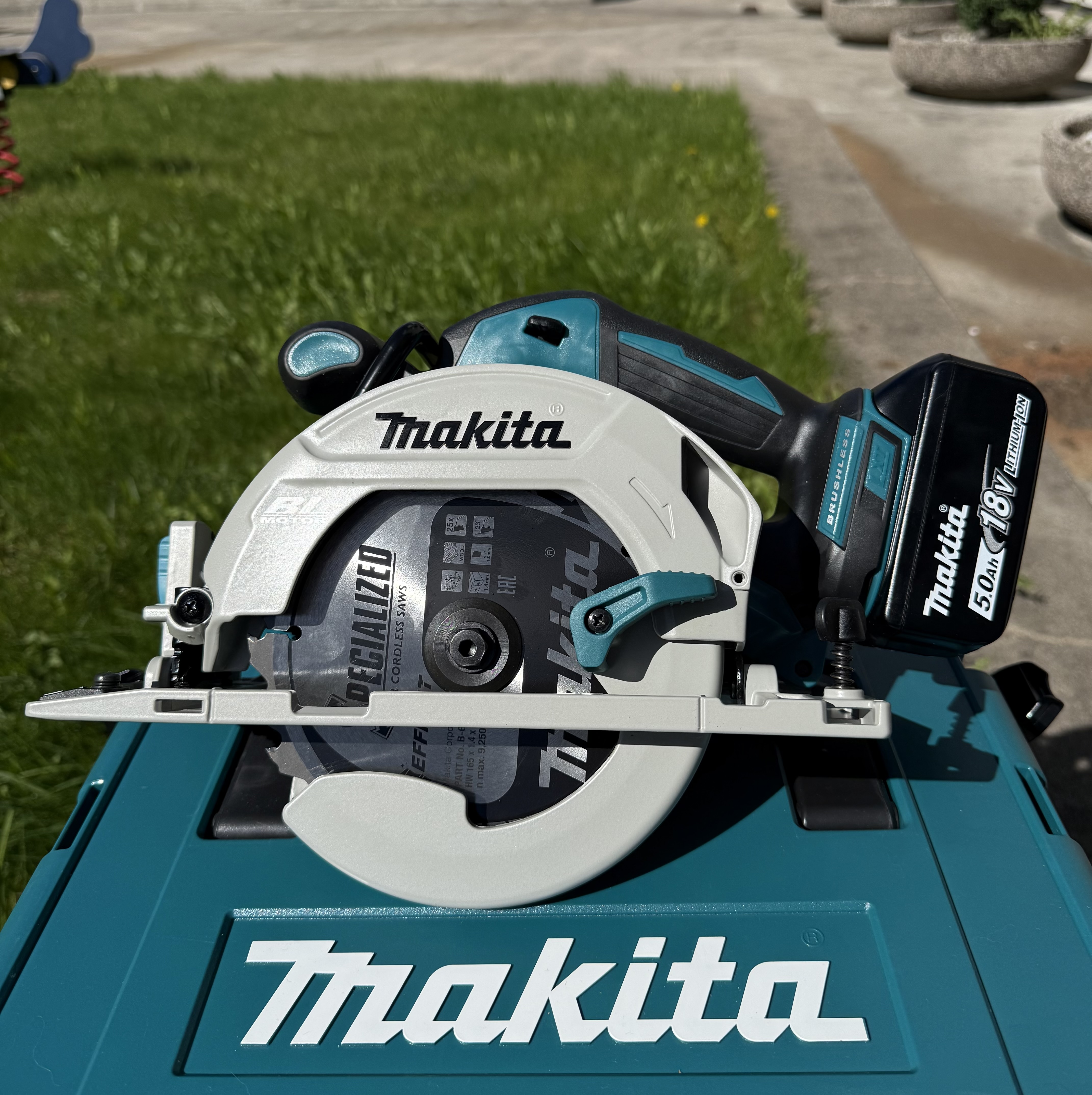 Makita sirkelsag dhs680