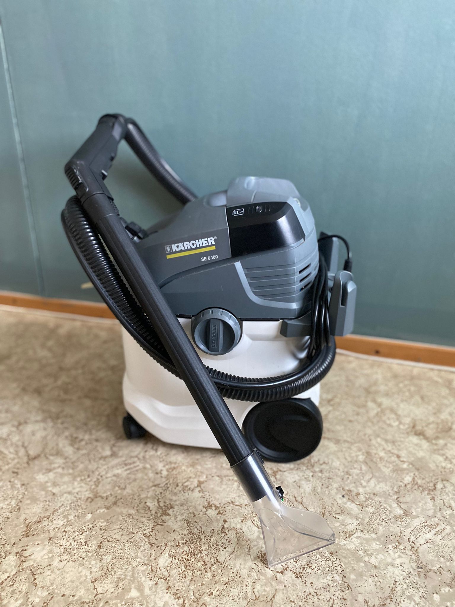 Tekstiilipesuri kärcher se 6.100