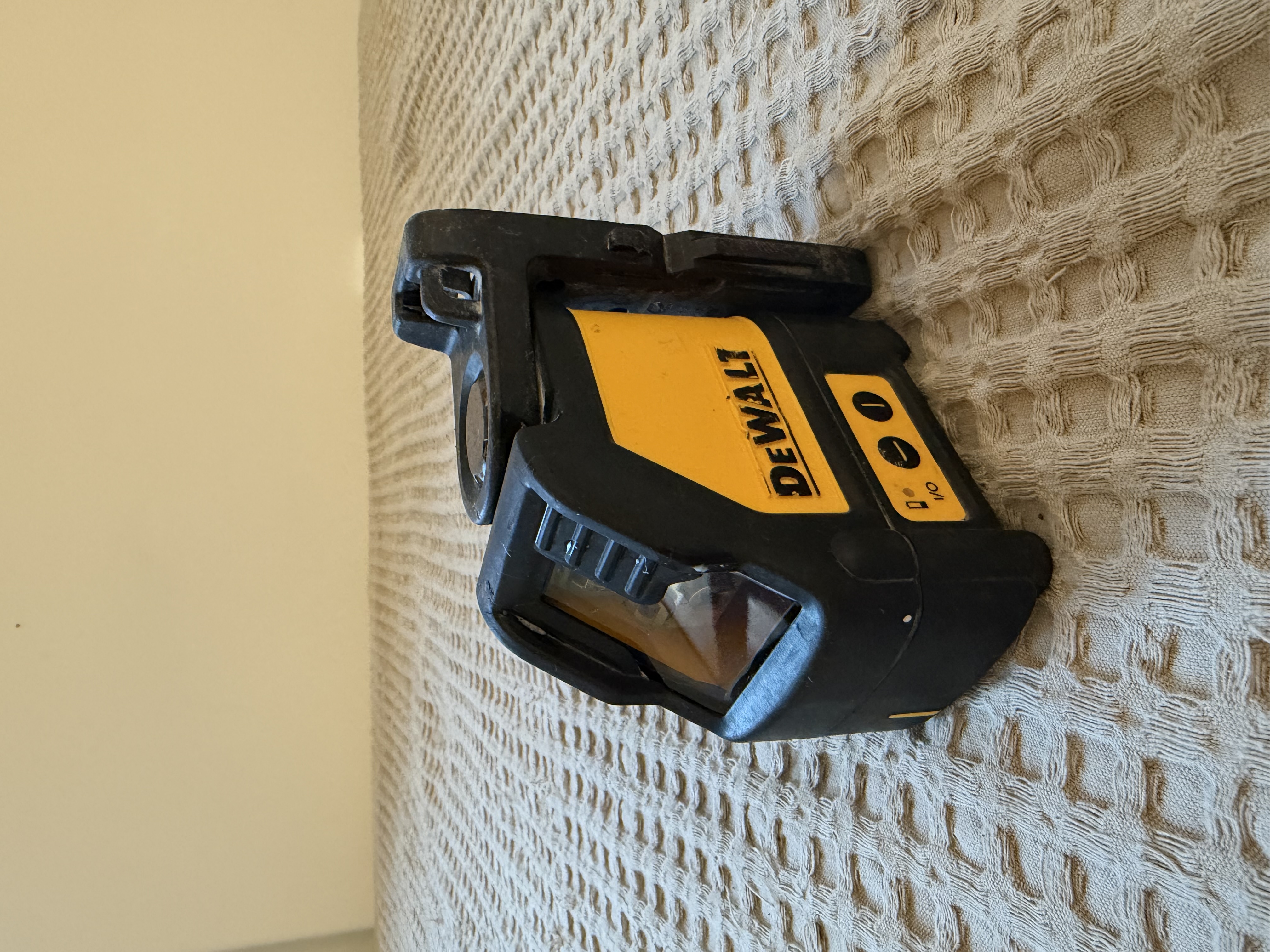 Dewalt krysslaser dw088