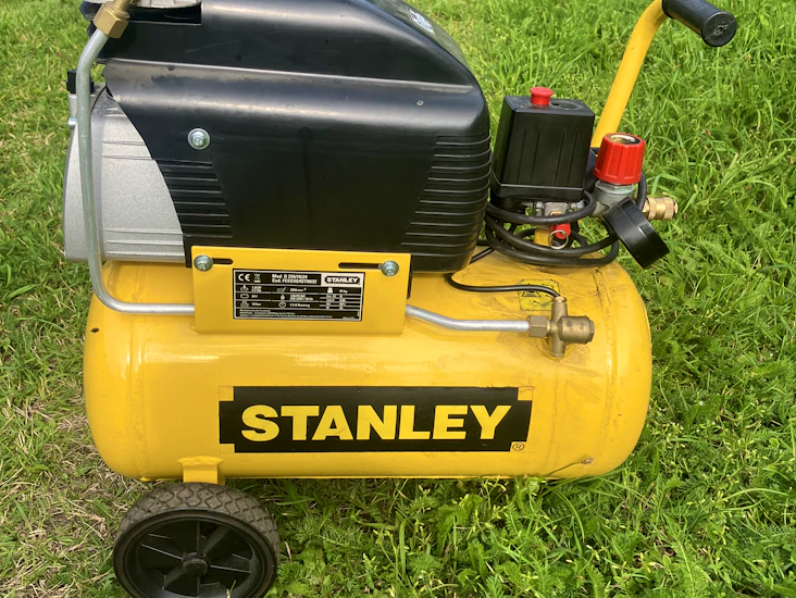 Stanley kompressor 1.8kw, 24l, 10 bar