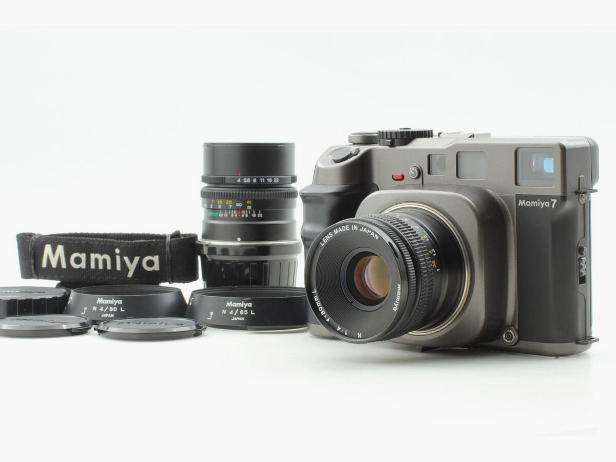 Rent Mamiya 7 Medium Format 6x7 Camera with 3 lenses: 43mm/65mm