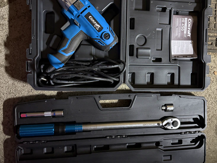 Komplett dekkskifte kit. luftkompressor 12v, momentnøkkel, muttertrekker og jekk