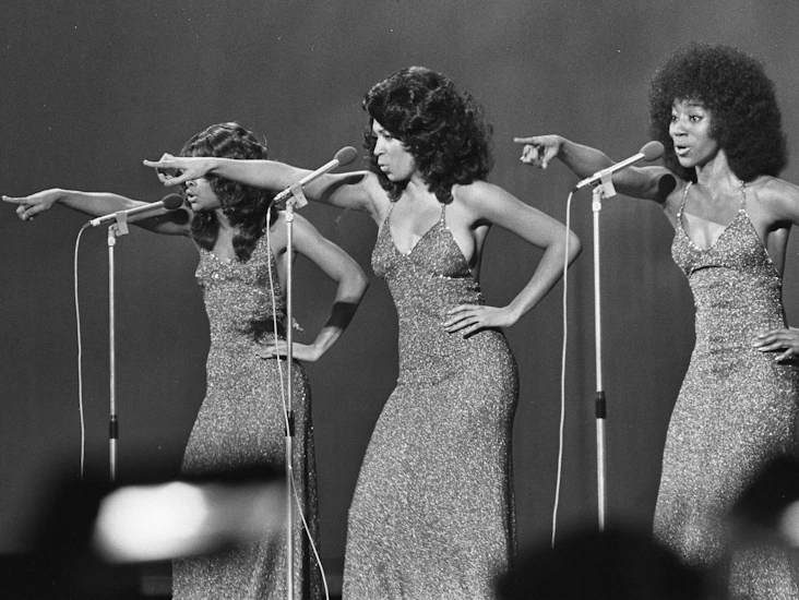 Tre mikrofoner og en mixer