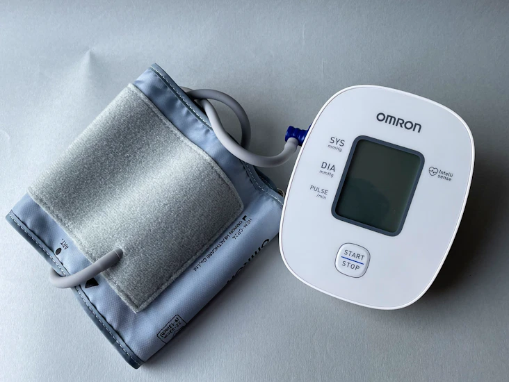 Omron x2 basic automatic upper arm blood pressure monitor for home use
