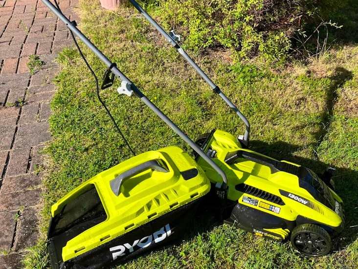 Ryobi 1300w eldriven gräsklippare
