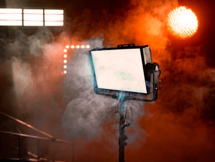 Aputure nova p300c rgbww kit (skypanel) no.2