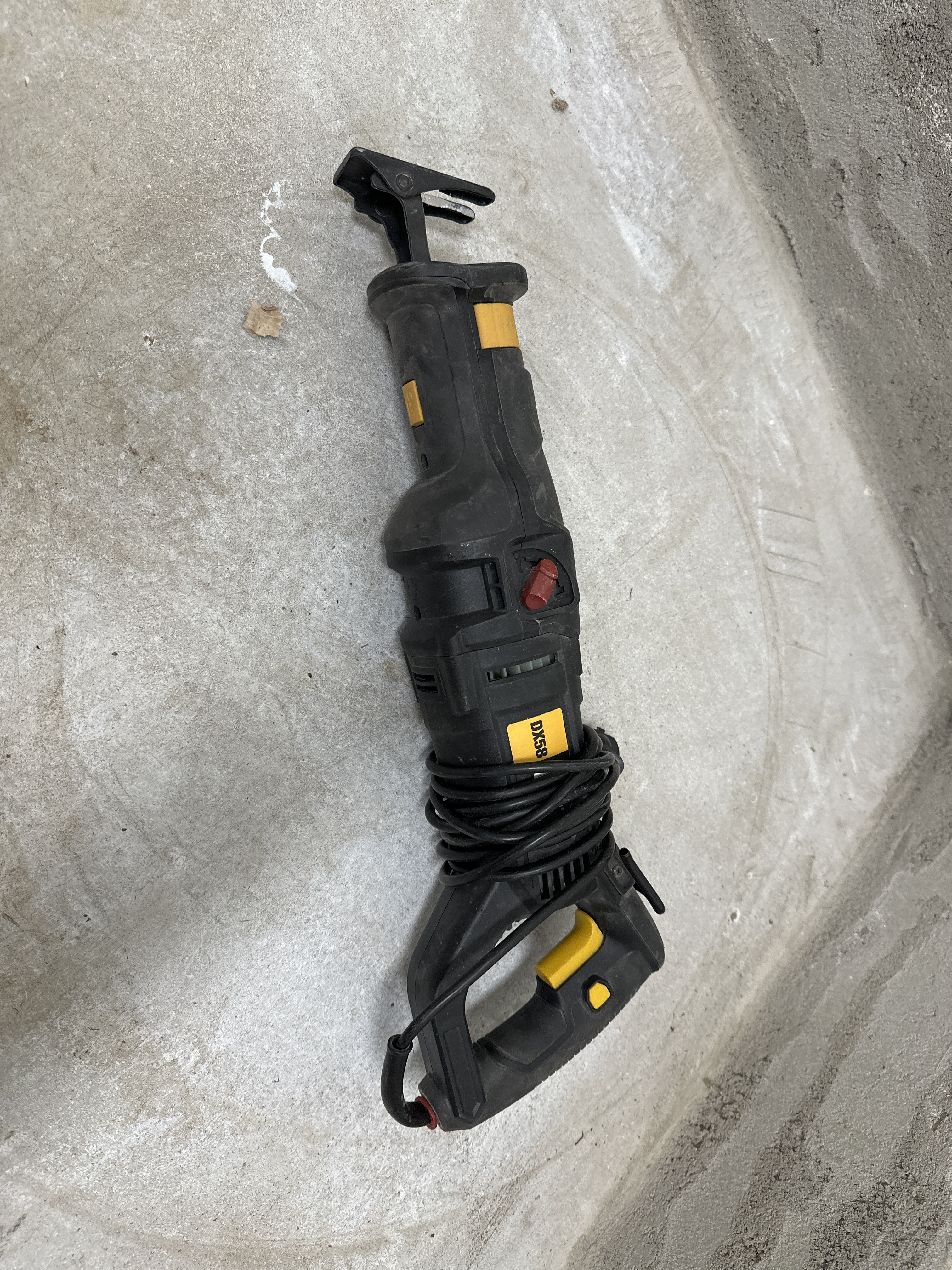 Tigersåg caterpillar dx58 