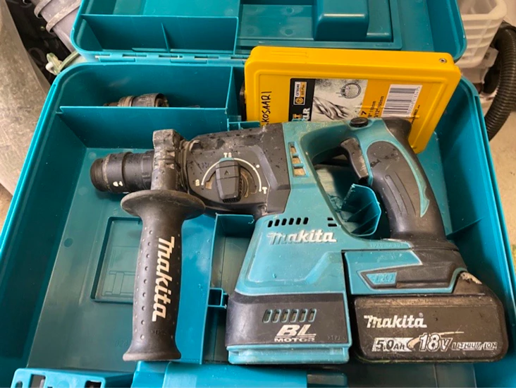 Makita dhr243 akkuiskuporakone