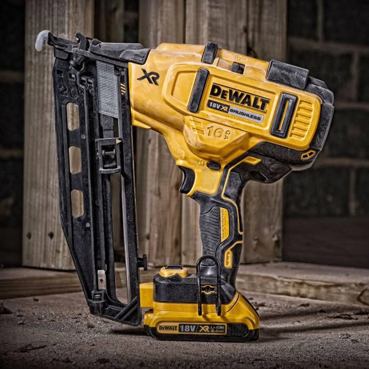 Dewalt dcn660n cordless xr brushless second fix nailer