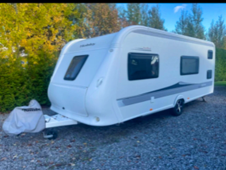 Husvagn hobby 560 kmfe uthyres