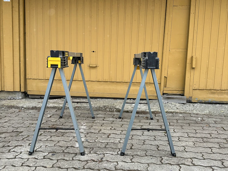 Utleie av stanley fatmax sammenleggbar sagbukk (2 stk)