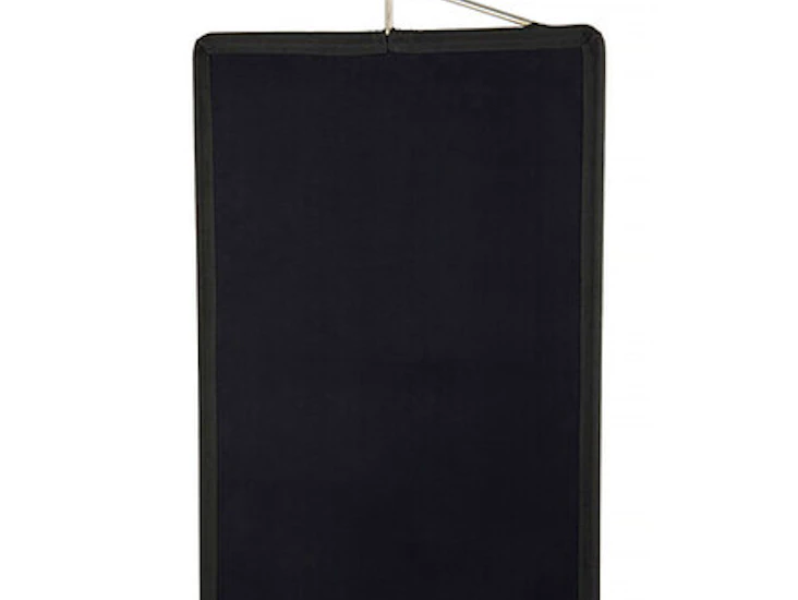 Impact full frame black flag