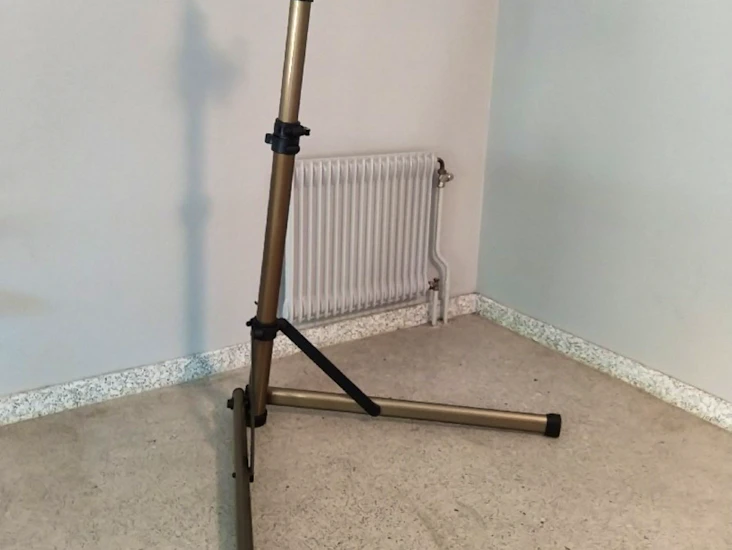 Robust och kompakt mekställ