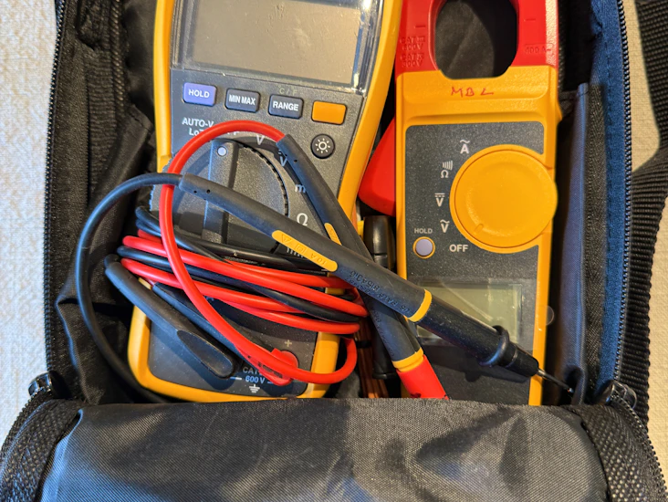 Fluke multimeter med amperetång