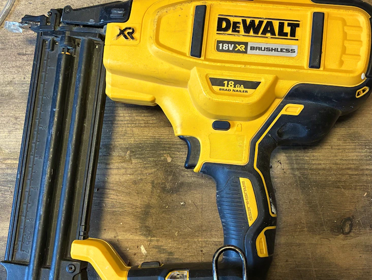 Dewalt dykkertpistol for listing