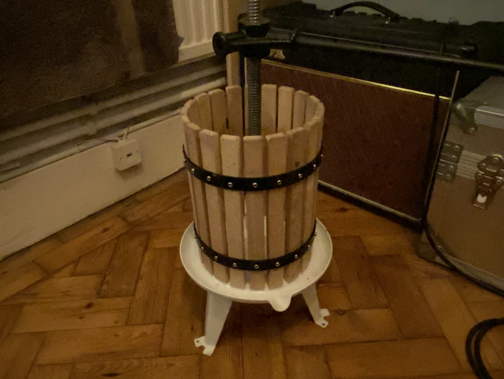Fruit press